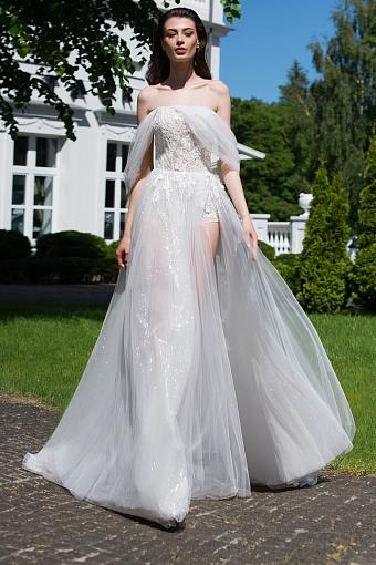 Свадебное платье А-силуэта блестящее #7579