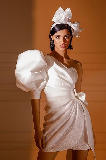 Короткое свадебное платье с длинным рукавом #5151