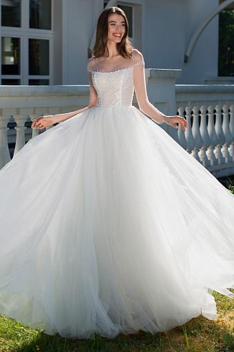 Свадебное платье А-силуэта блестящее #7567