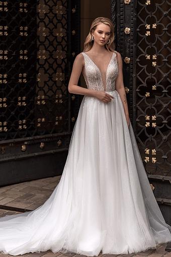 Свадебное платье А-силуэта блестящее #3059