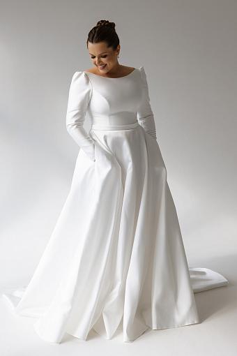 Свадебное платье а-силуэт с рукавами #5215