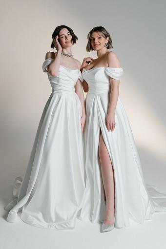 Атласное свадебное платье #9634
