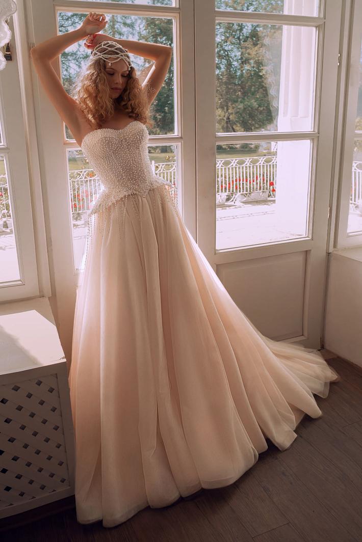 Свадебное платье пышное и блестящее #2160