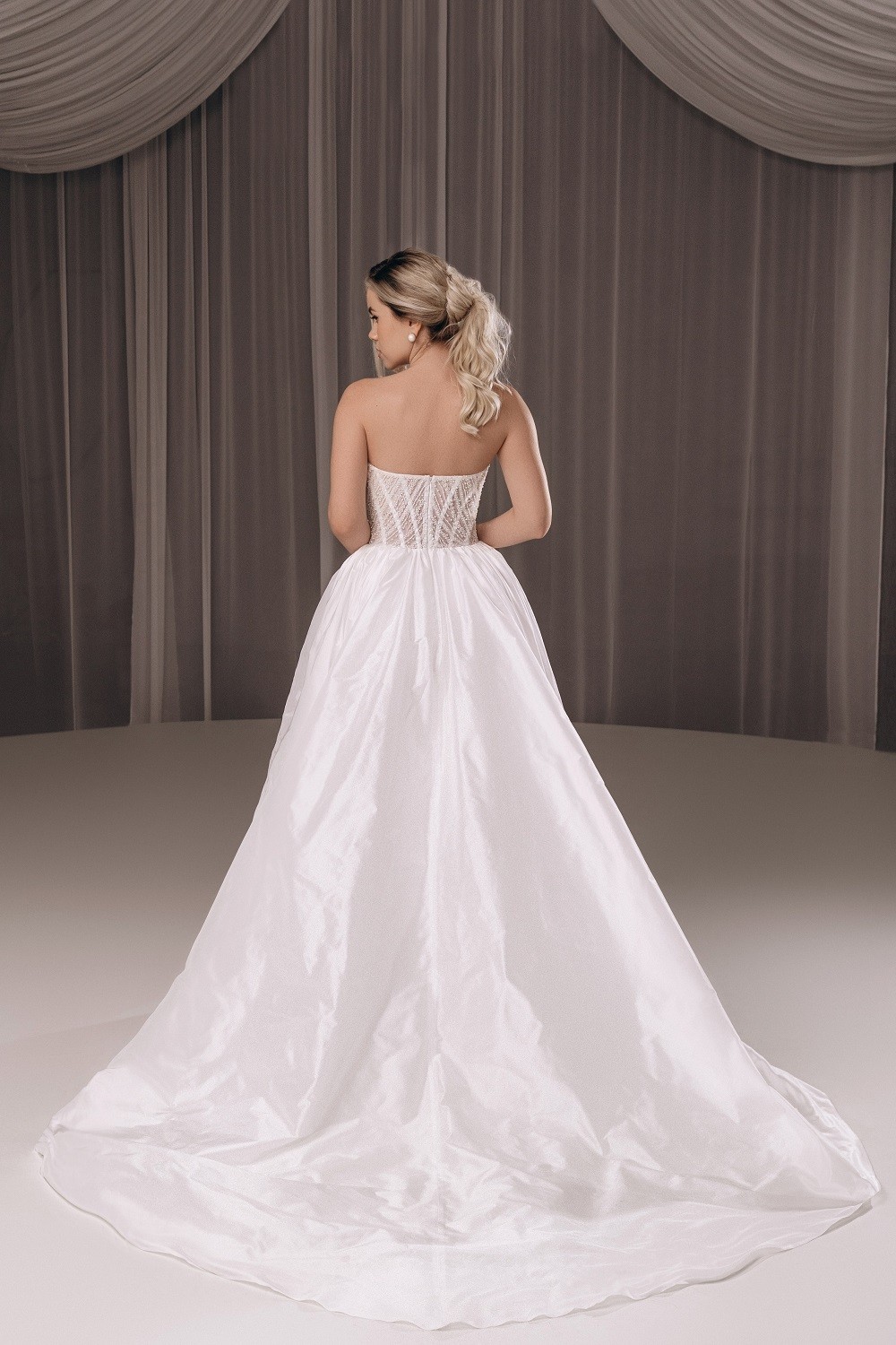 Свадебное платье #2441