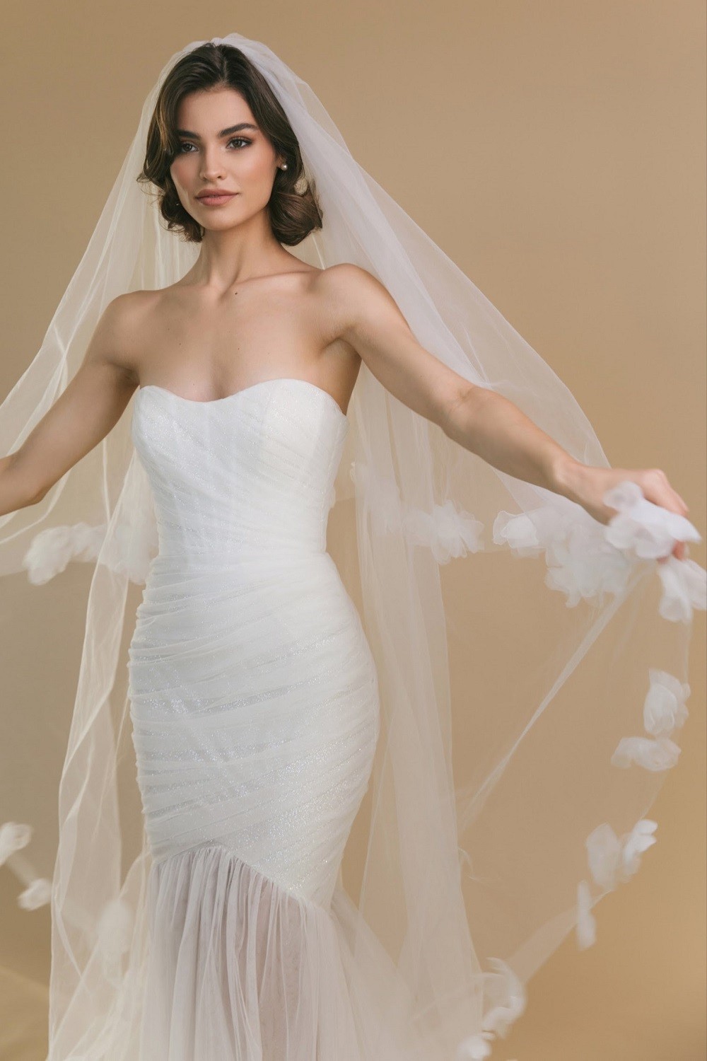 Фата milada-milada