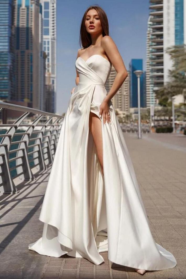 Свадебные платья #1018