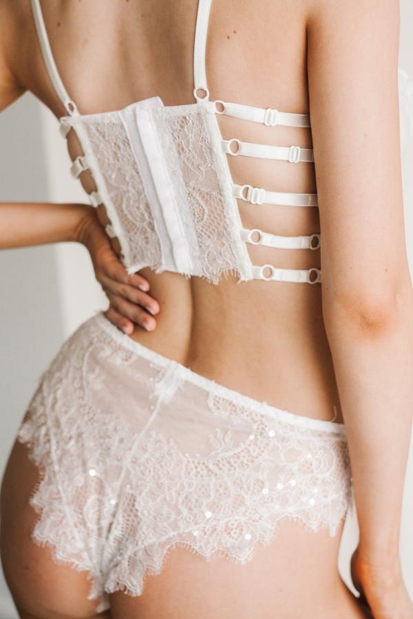 Свадебное белье и пеньюары flower-rara