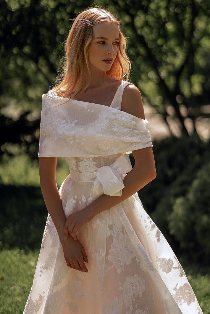 Свадебные платья #2135