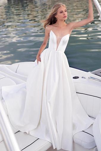 Пышное атласное свадебное платье #1014