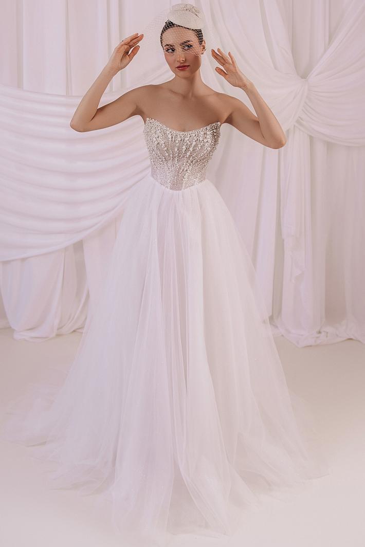 Свадебное платье пышное и блестящее #2439