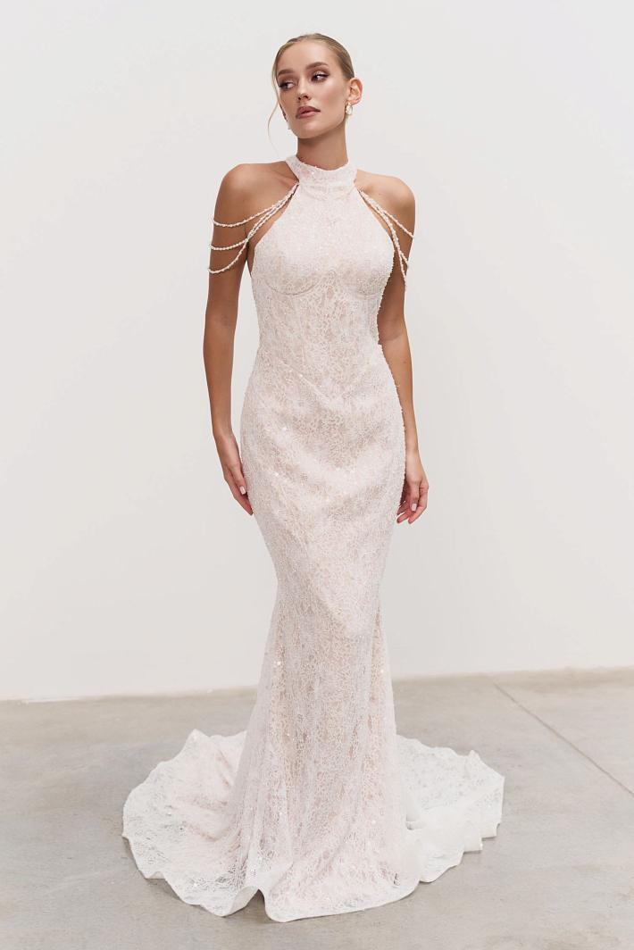 Кружевное свадебное платье со шлейфом #8715