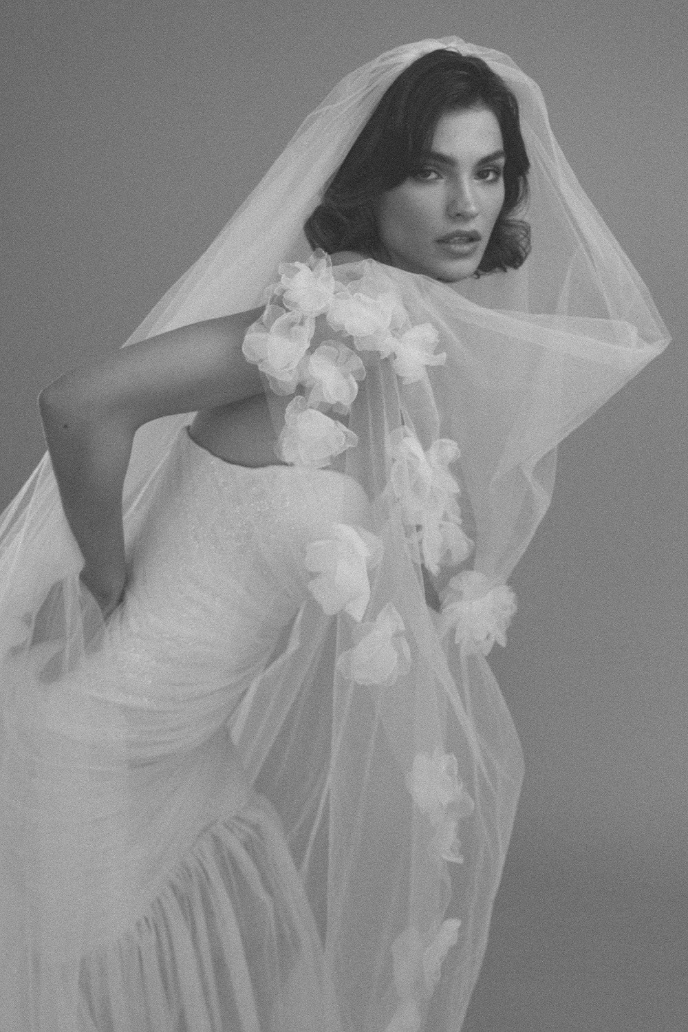 Фата milada-milada