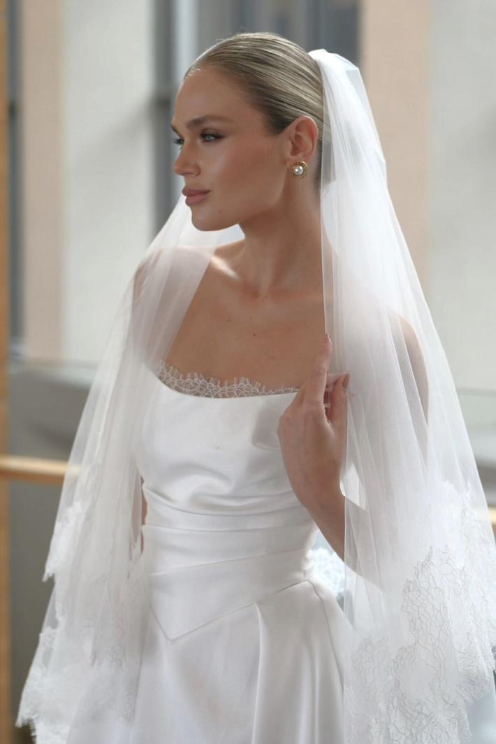 Свадебные платья #8145