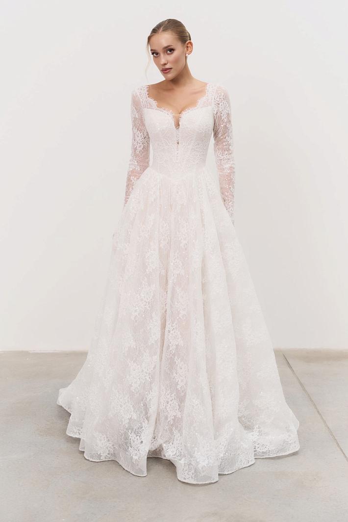 Свадебное платье а-силуэта #9780