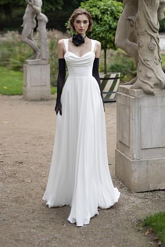Свадебное платье с открытой спиной #1106