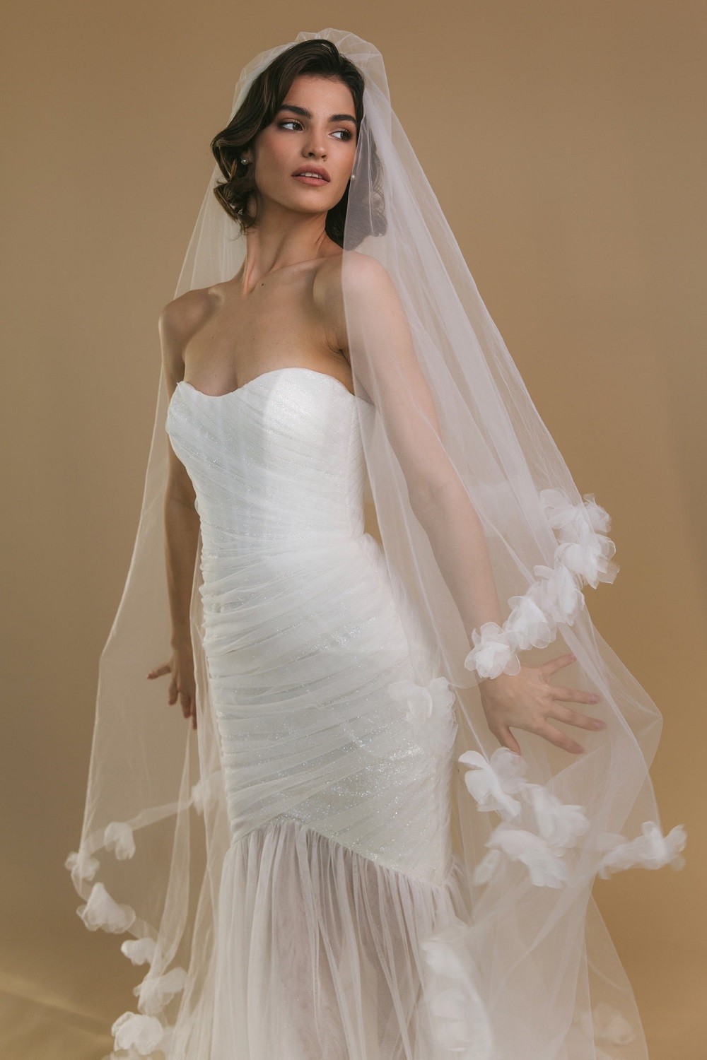 Фата milada-milada