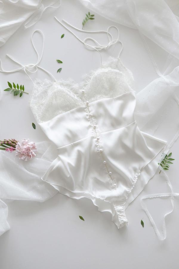 Свадебное белье и пеньюары lusiar
