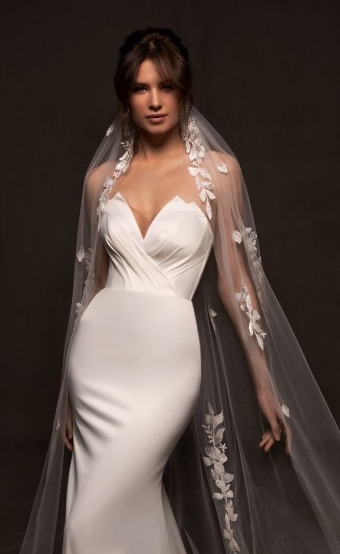 Фата свадебная - купить фату в свадебном салоне Дом Весты